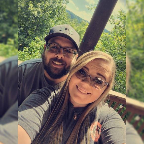 Meet your Posher, Stephanie - Picture 1 of 1